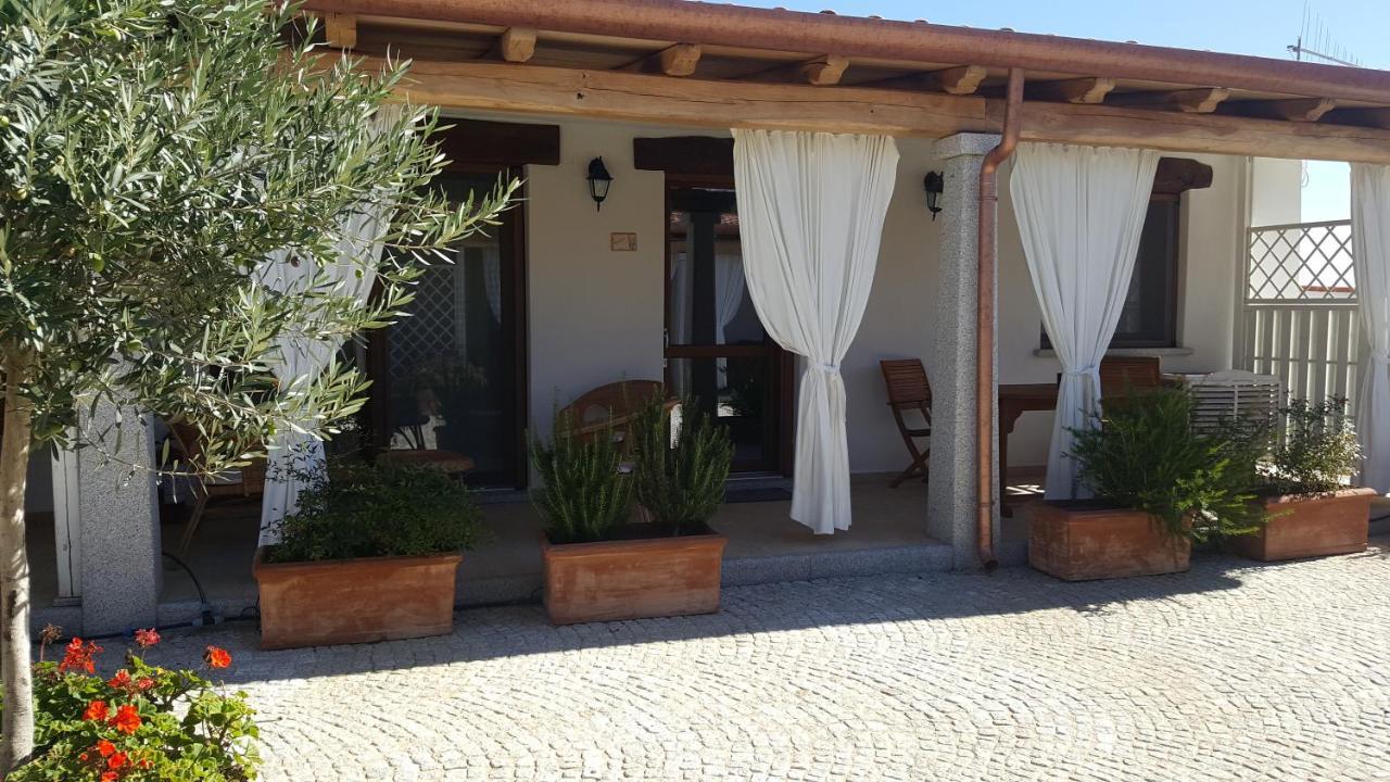Case Vacanze Nioleo - Apartments And Pool Siniscola Exteriér fotografie