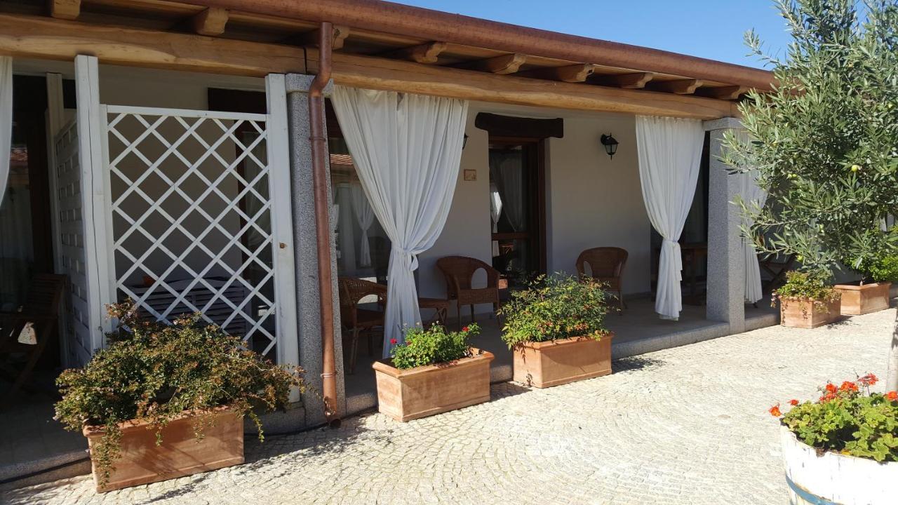 Case Vacanze Nioleo - Apartments And Pool Siniscola Exteriér fotografie